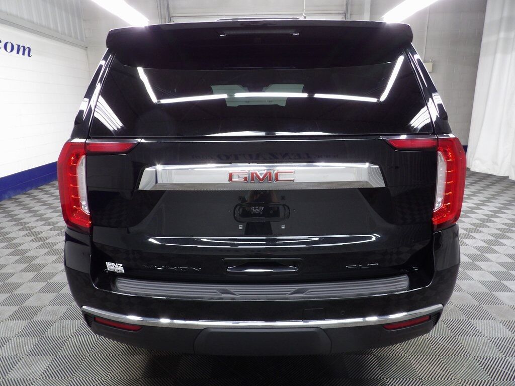 2023 GMC Yukon SLT 4WD Fond du Lac WI