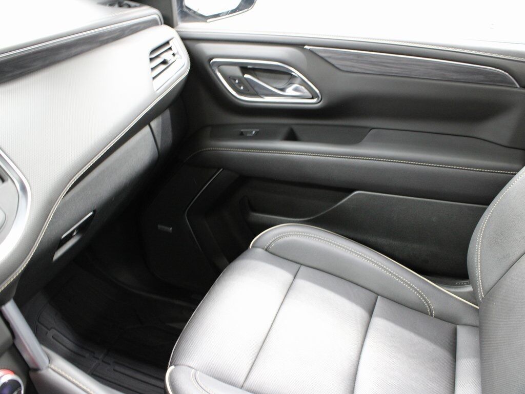 2023 GMC Yukon SLT 4WD Fond du Lac WI 2023 GMC Yukon SLT 4WD Fond du Lac WI