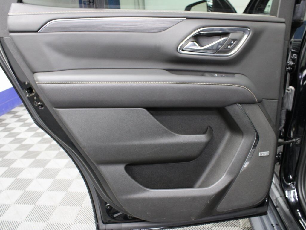 2023 GMC Yukon SLT 4WD Fond du Lac WI 2023 GMC Yukon SLT 4WD Fond du Lac WI