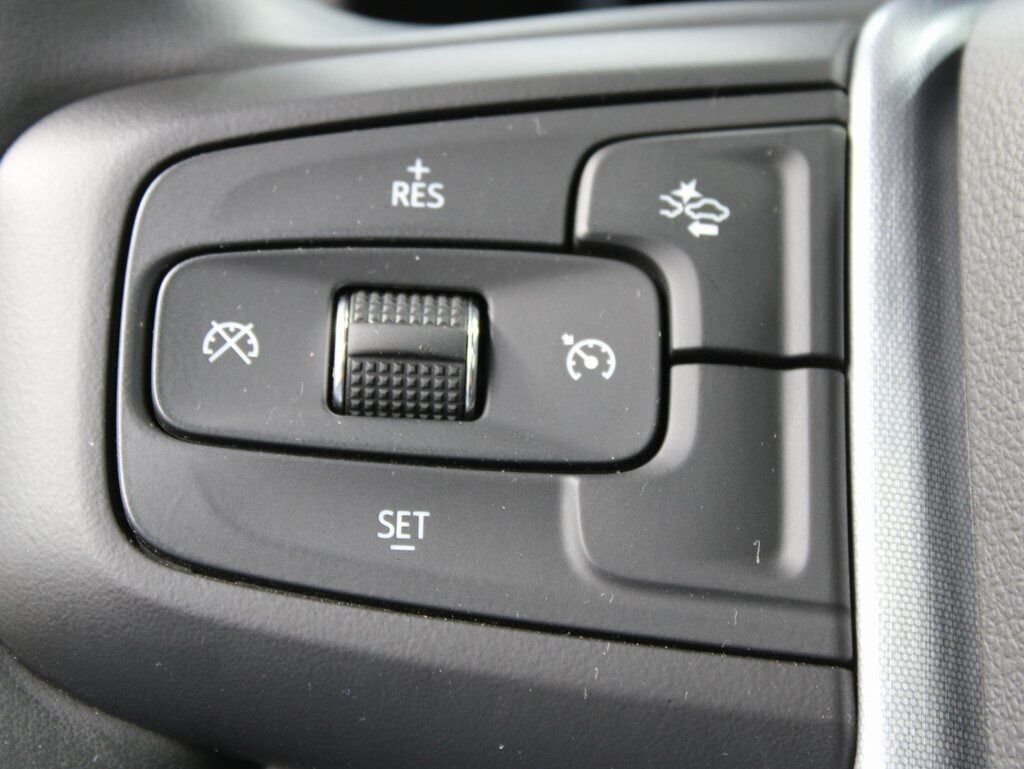 2023 GMC Yukon SLT 4WD Fond du Lac WI 2023 GMC Yukon SLT 4WD Fond du Lac WI