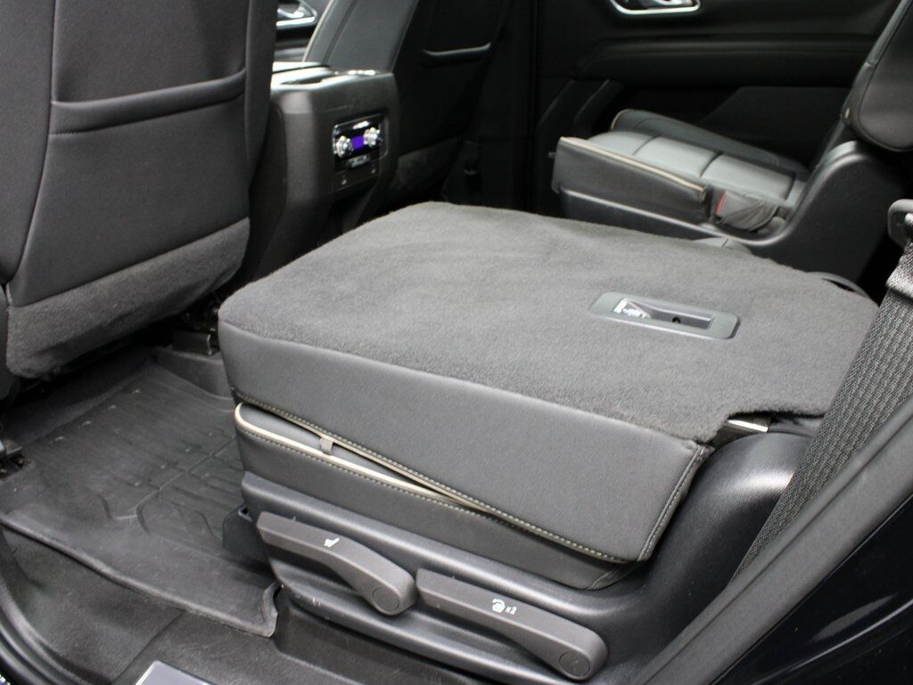 2023 GMC Yukon SLT 4WD Fond du Lac WI 2023 GMC Yukon SLT 4WD Fond du Lac WI