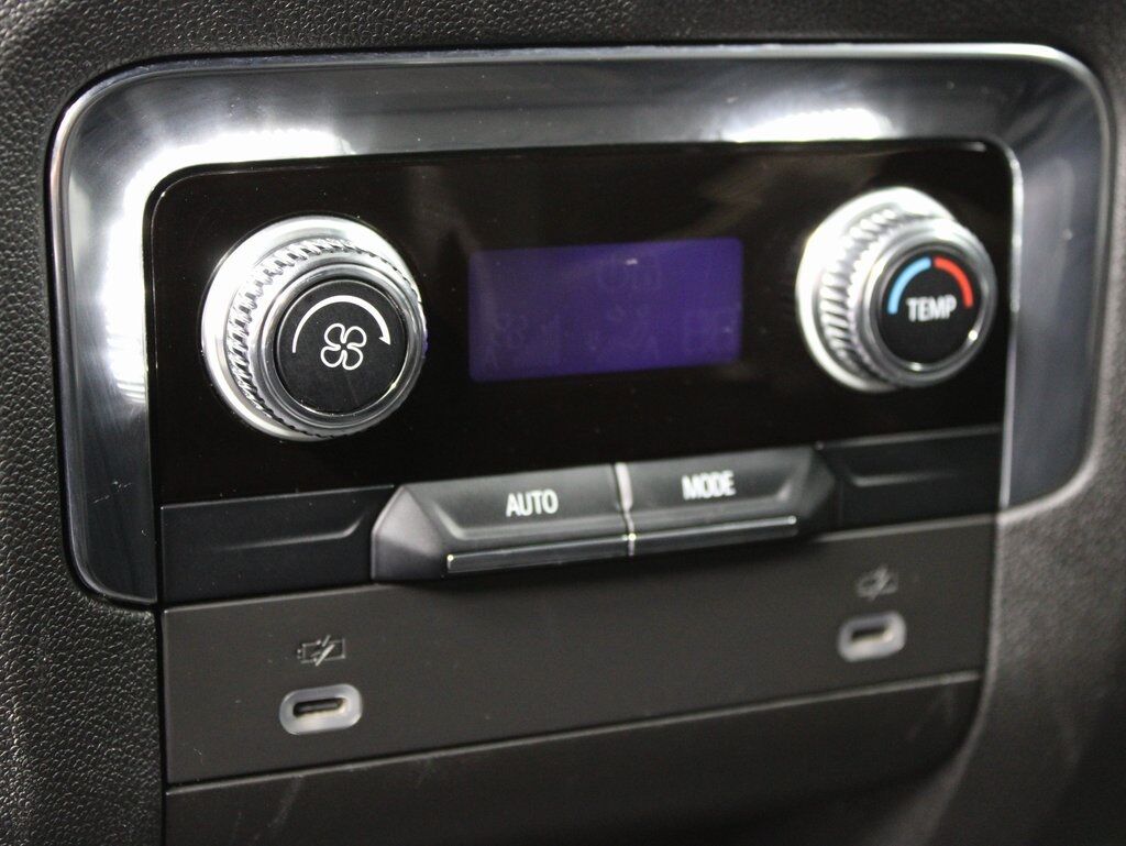 2023 GMC Yukon SLT 4WD Fond du Lac WI 2023 GMC Yukon SLT 4WD Fond du Lac WI