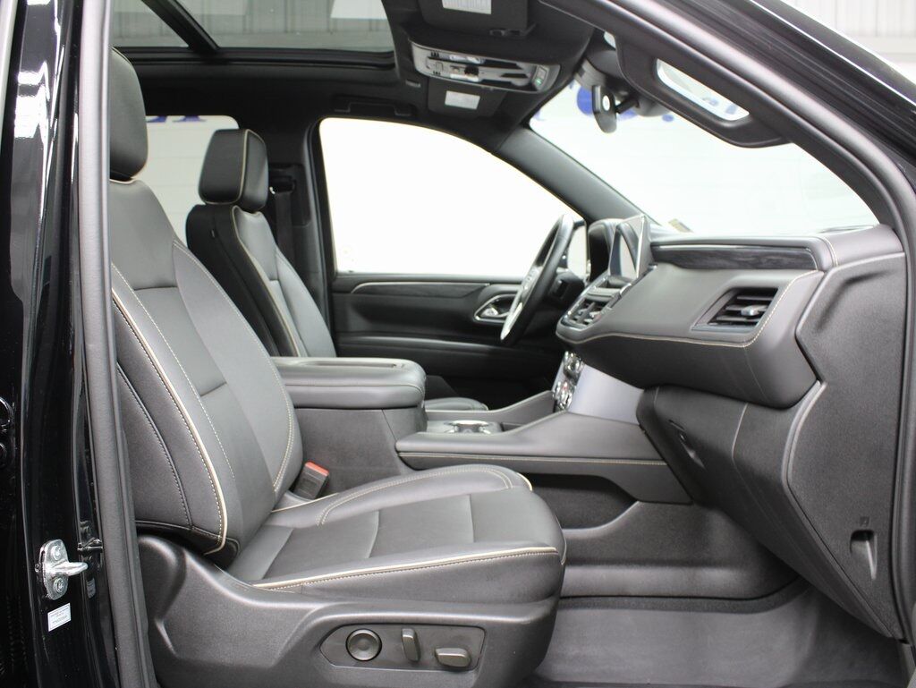 2023 GMC Yukon SLT 4WD Fond du Lac WI 2023 GMC Yukon SLT 4WD Fond du Lac WI