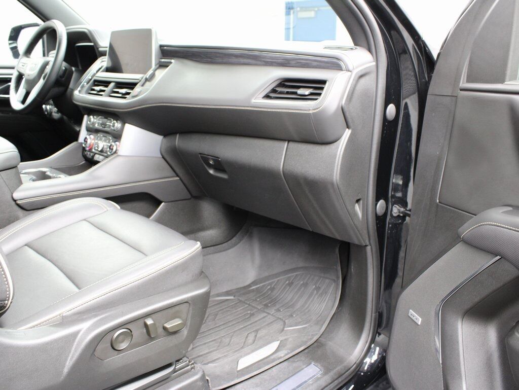 2023 GMC Yukon SLT 4WD Fond du Lac WI 2023 GMC Yukon SLT 4WD Fond du Lac WI