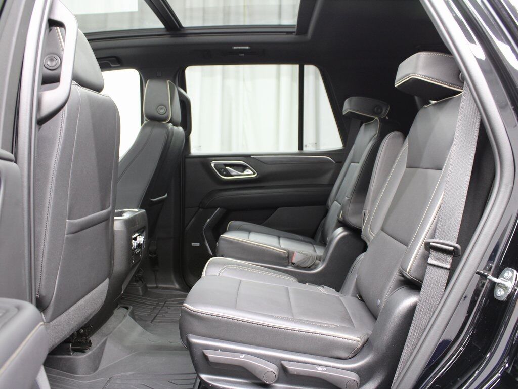 2023 GMC Yukon SLT 4WD Fond du Lac WI 2023 GMC Yukon SLT 4WD Fond du Lac WI