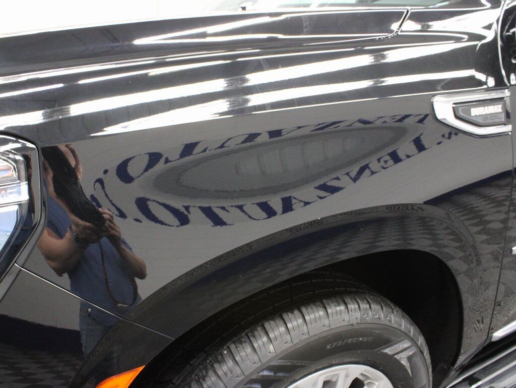 2023 GMC Yukon SLT 4WD Fond du Lac WI 2023 GMC Yukon SLT 4WD Fond du Lac WI