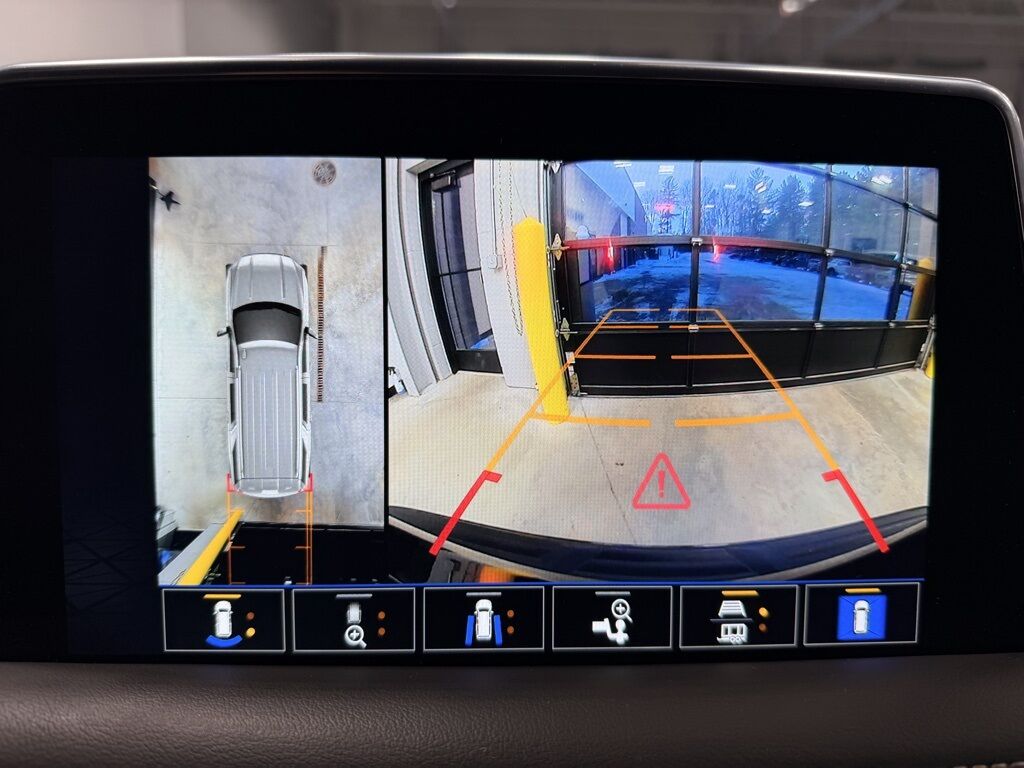 2023 GMC Yukon SLT 4WD Minocqua WI 2023 GMC Yukon SLT 4WD Minocqua WI