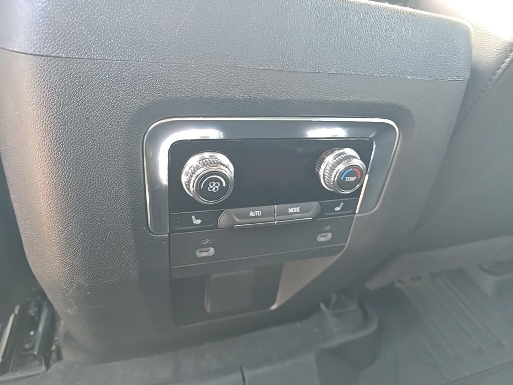 2023 GMC Yukon SLT 4WD Minocqua WI 2023 GMC Yukon SLT 4WD Minocqua WI