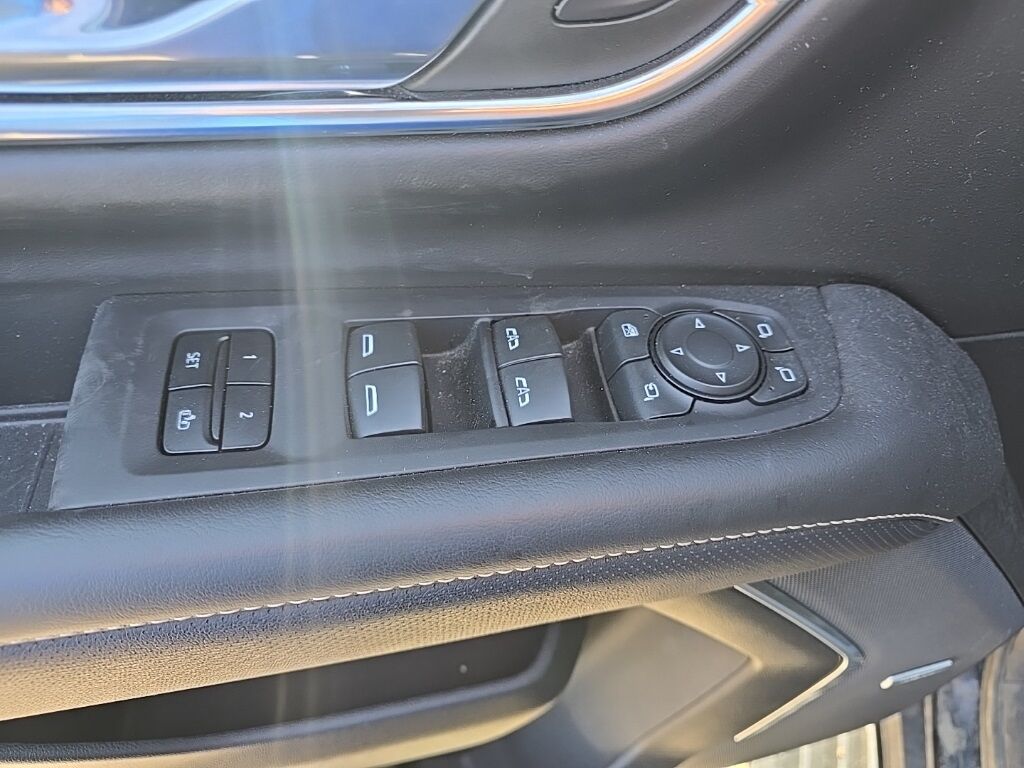 2023 GMC Yukon SLT 4WD Minocqua WI 2023 GMC Yukon SLT 4WD Minocqua WI