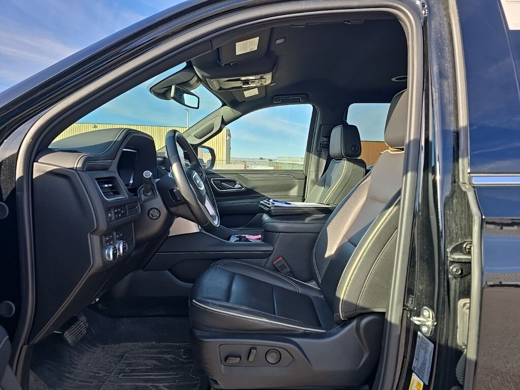 2023 GMC Yukon SLT 4WD Minocqua WI 2023 GMC Yukon SLT 4WD Minocqua WI