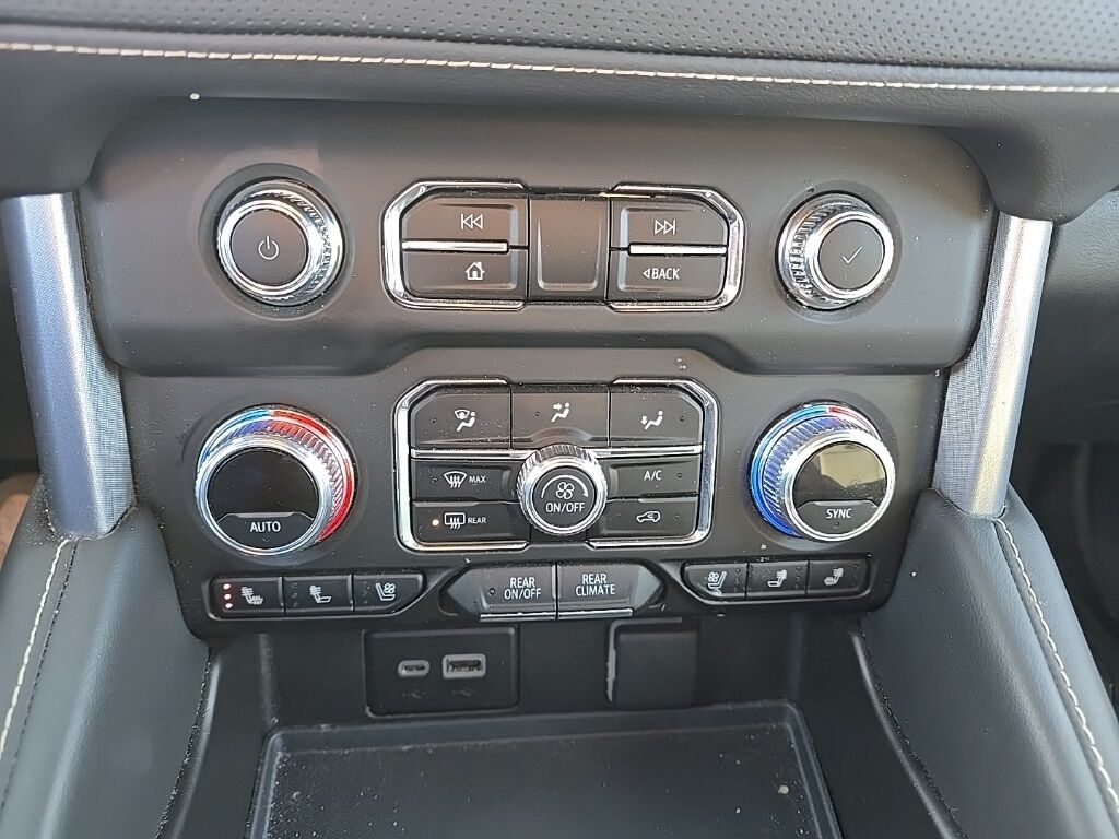 2023 GMC Yukon SLT 4WD Minocqua WI 2023 GMC Yukon SLT 4WD Minocqua WI