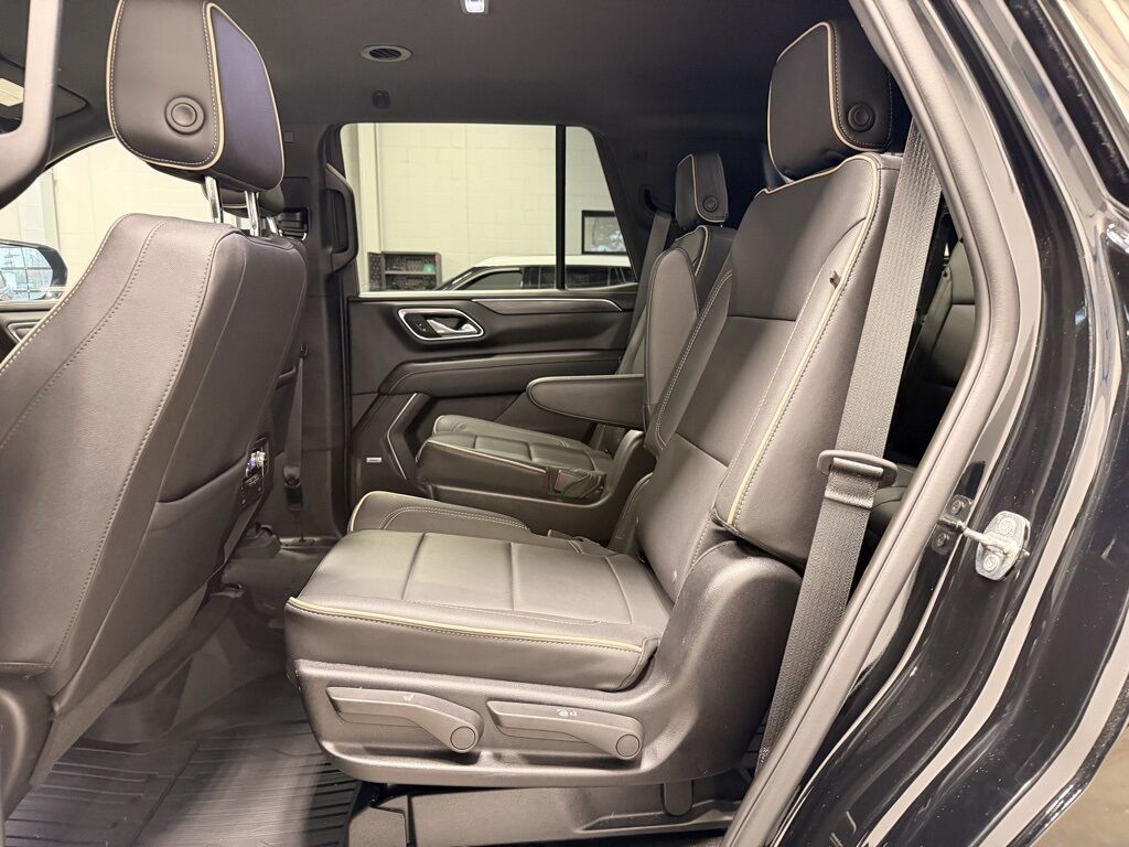 2023 GMC Yukon SLT 4WD Minocqua WI 2023 GMC Yukon SLT 4WD Minocqua WI