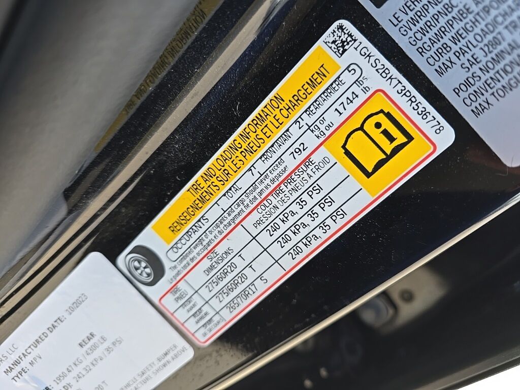 2023 GMC Yukon SLT 4WD Minocqua WI 2023 GMC Yukon SLT 4WD Minocqua WI