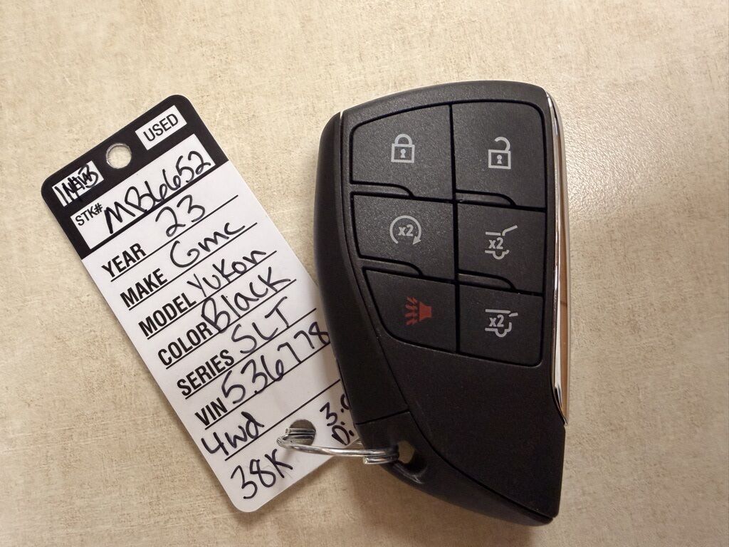 2023 GMC Yukon SLT 4WD Minocqua WI 2023 GMC Yukon SLT 4WD Minocqua WI