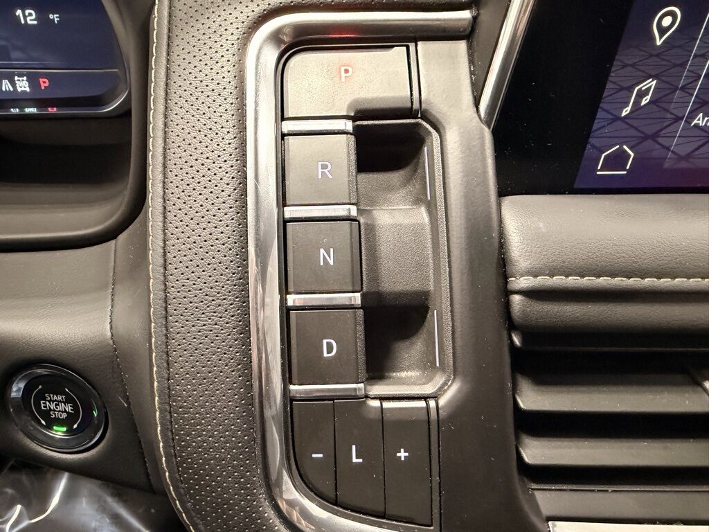 2023 GMC Yukon SLT 4WD Minocqua WI 2023 GMC Yukon SLT 4WD Minocqua WI