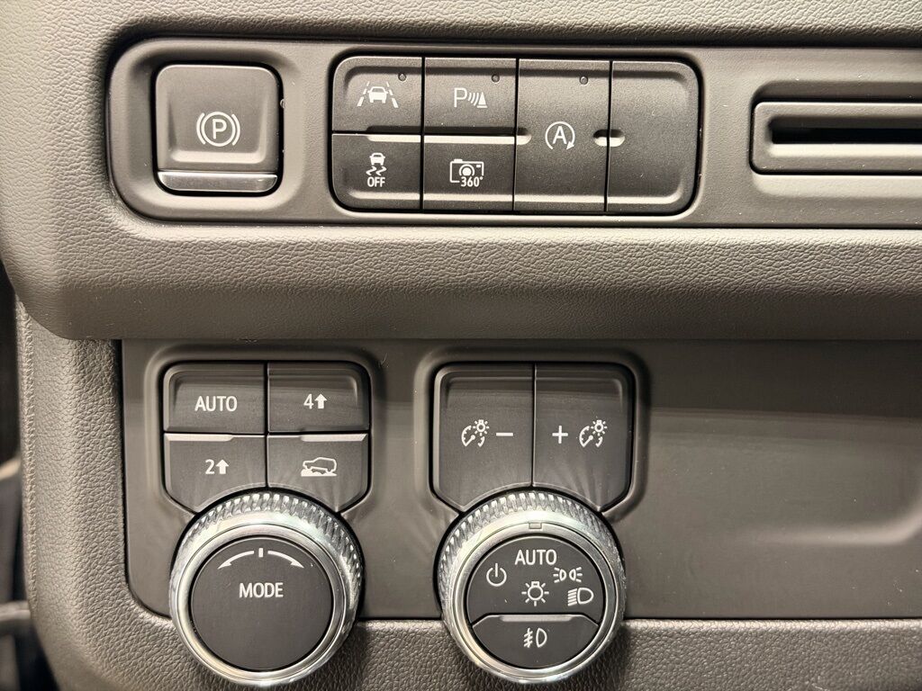 2023 GMC Yukon SLT 4WD Minocqua WI 2023 GMC Yukon SLT 4WD Minocqua WI