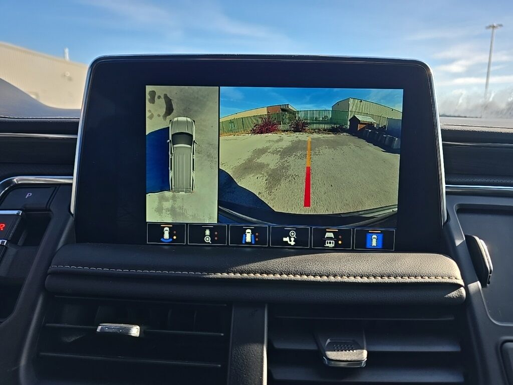 2023 GMC Yukon SLT 4WD Minocqua WI 2023 GMC Yukon SLT 4WD Minocqua WI