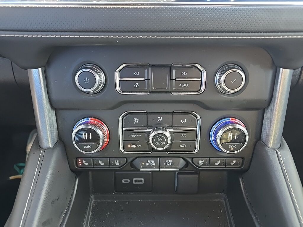 2023 GMC Yukon SLT 4WD Minocqua WI 2023 GMC Yukon SLT 4WD Minocqua WI