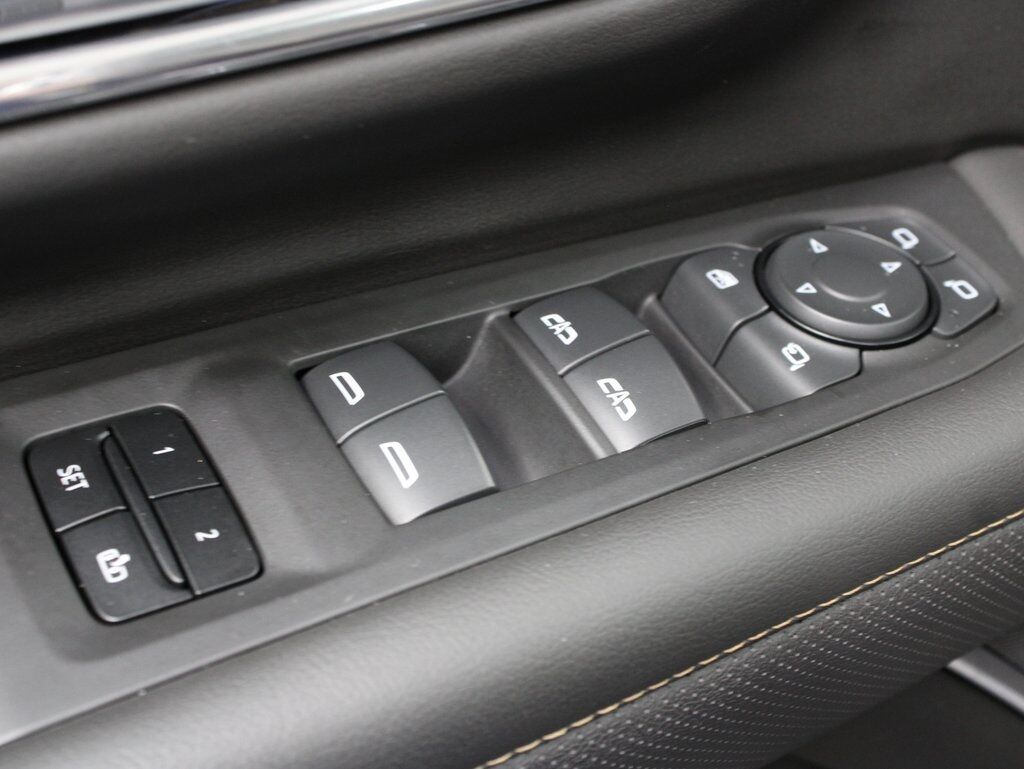 2023 GMC Yukon XL AT4 4WD Fond du Lac WI