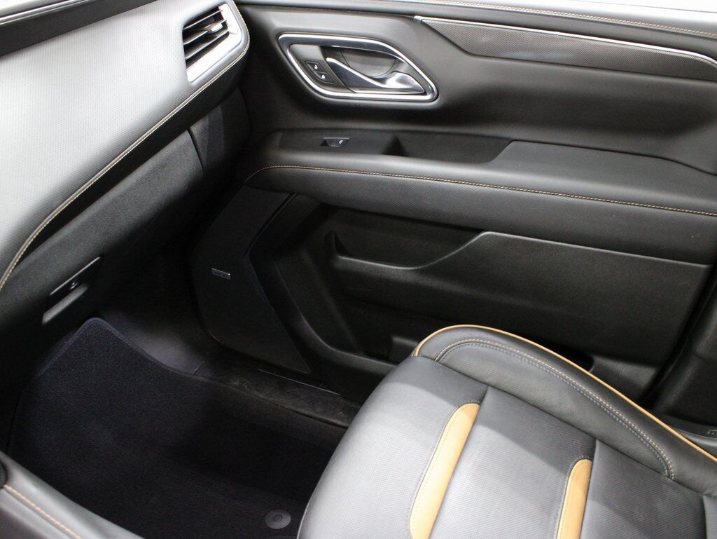 2023 GMC Yukon XL AT4 4WD Fond du Lac WI