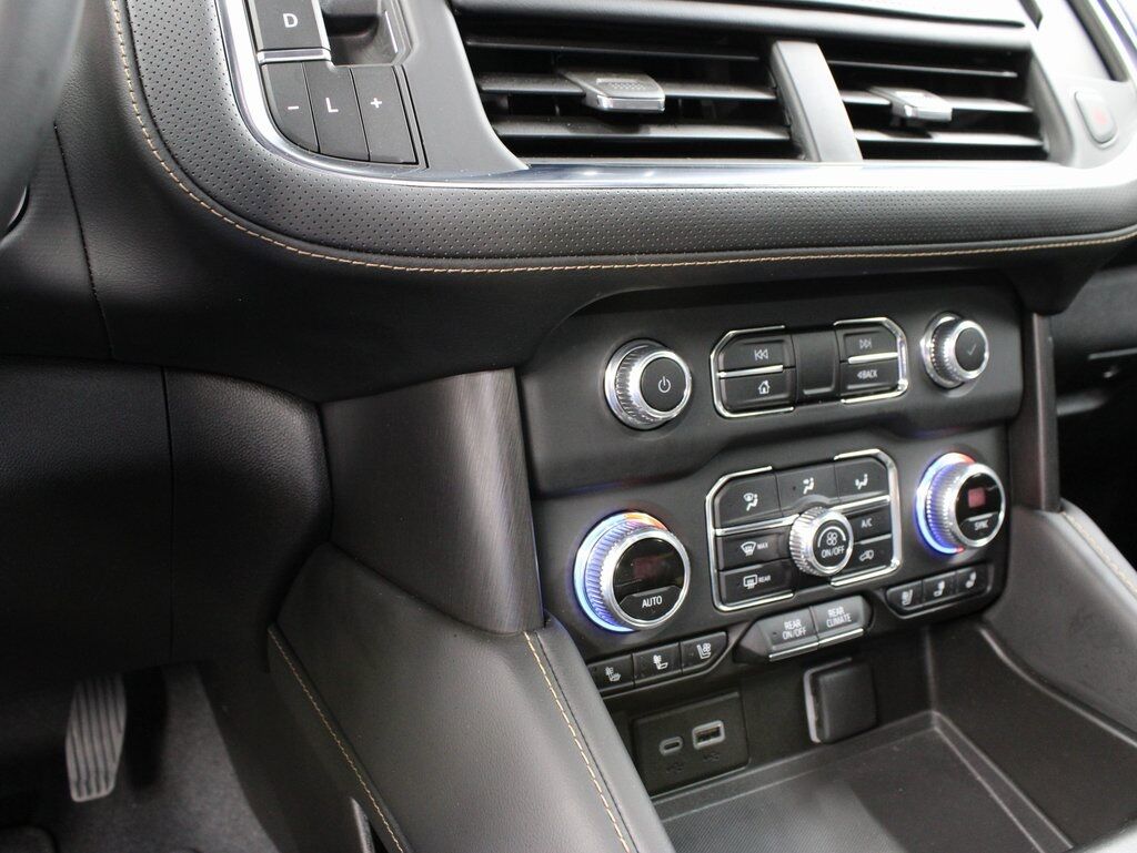 2023 GMC Yukon XL AT4 4WD Fond du Lac WI