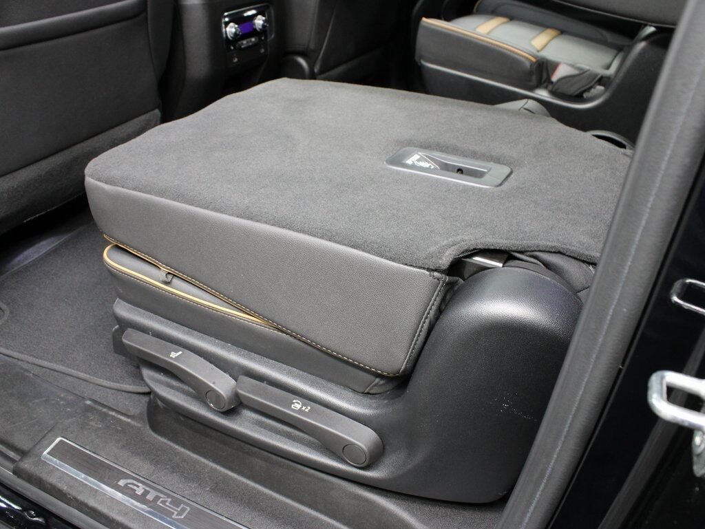 2023 GMC Yukon XL AT4 4WD Fond du Lac WI