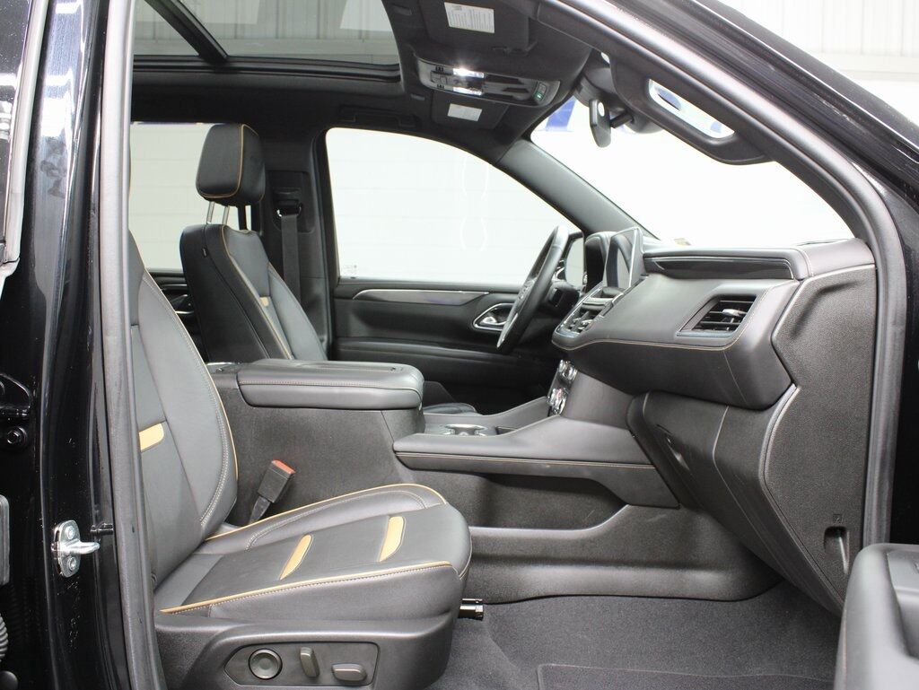 2023 GMC Yukon XL AT4 4WD Fond du Lac WI