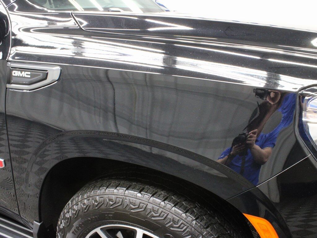 2023 GMC Yukon XL AT4 4WD Fond du Lac WI