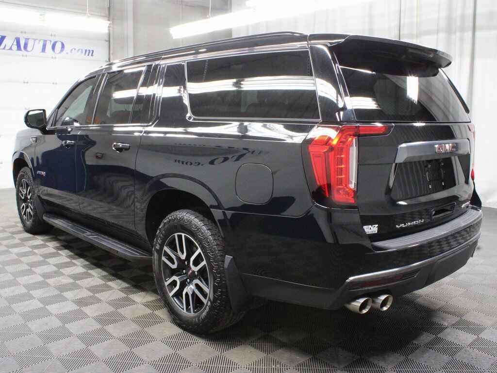 2023 GMC Yukon XL AT4 4WD Fond du Lac WI