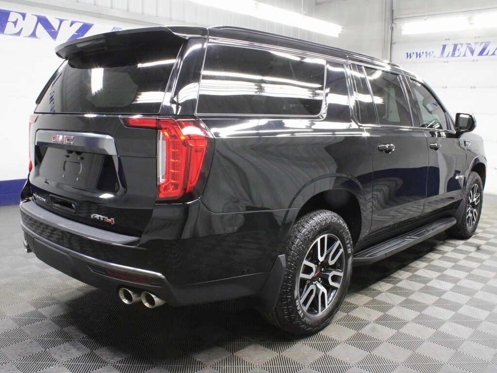 2023 GMC Yukon XL AT4 4WD Fond du Lac WI