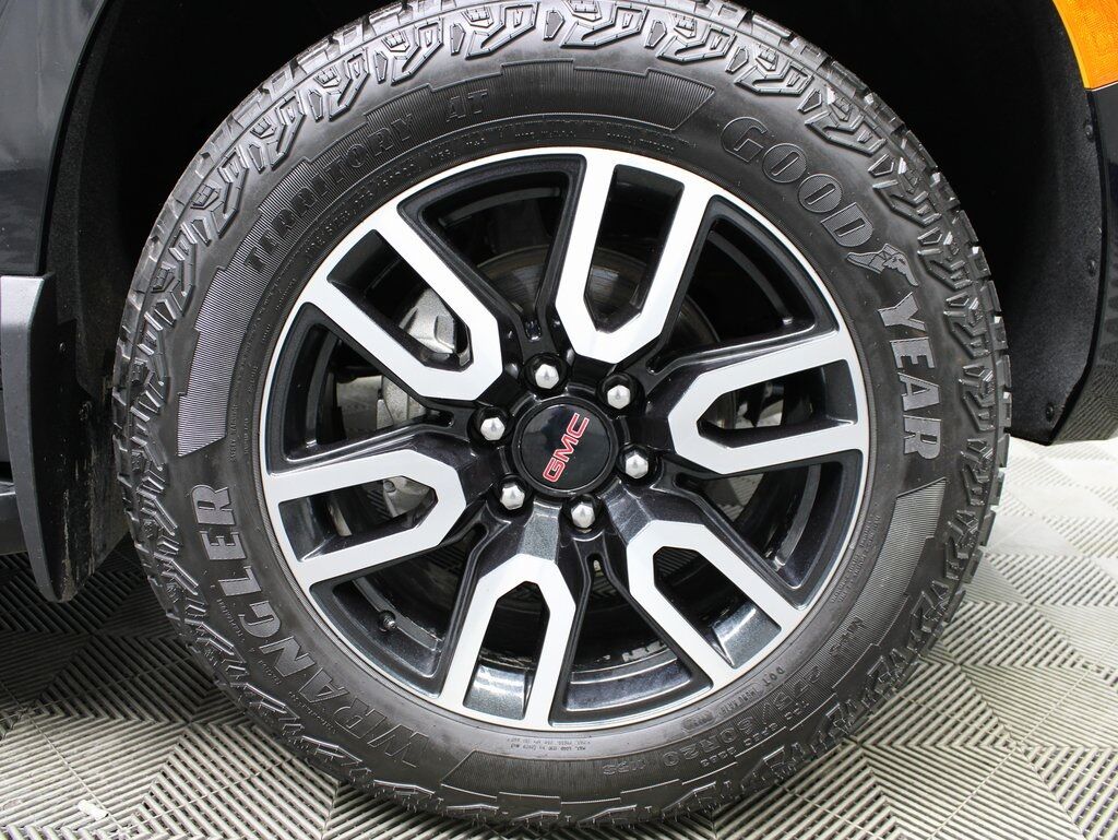 2023 GMC Yukon XL AT4 4WD Fond du Lac WI