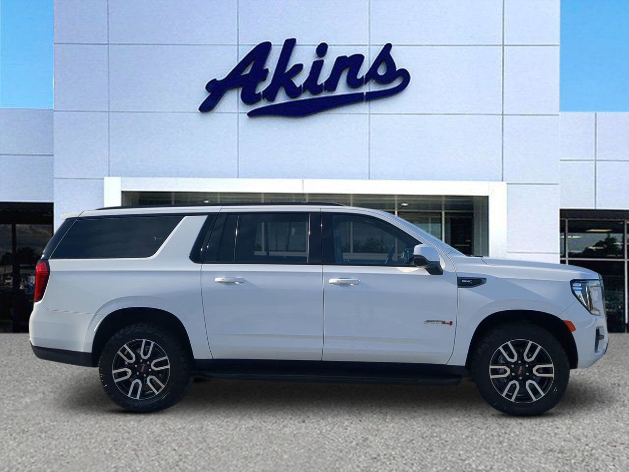 2023 GMC Yukon XL AT4 Appleton WI