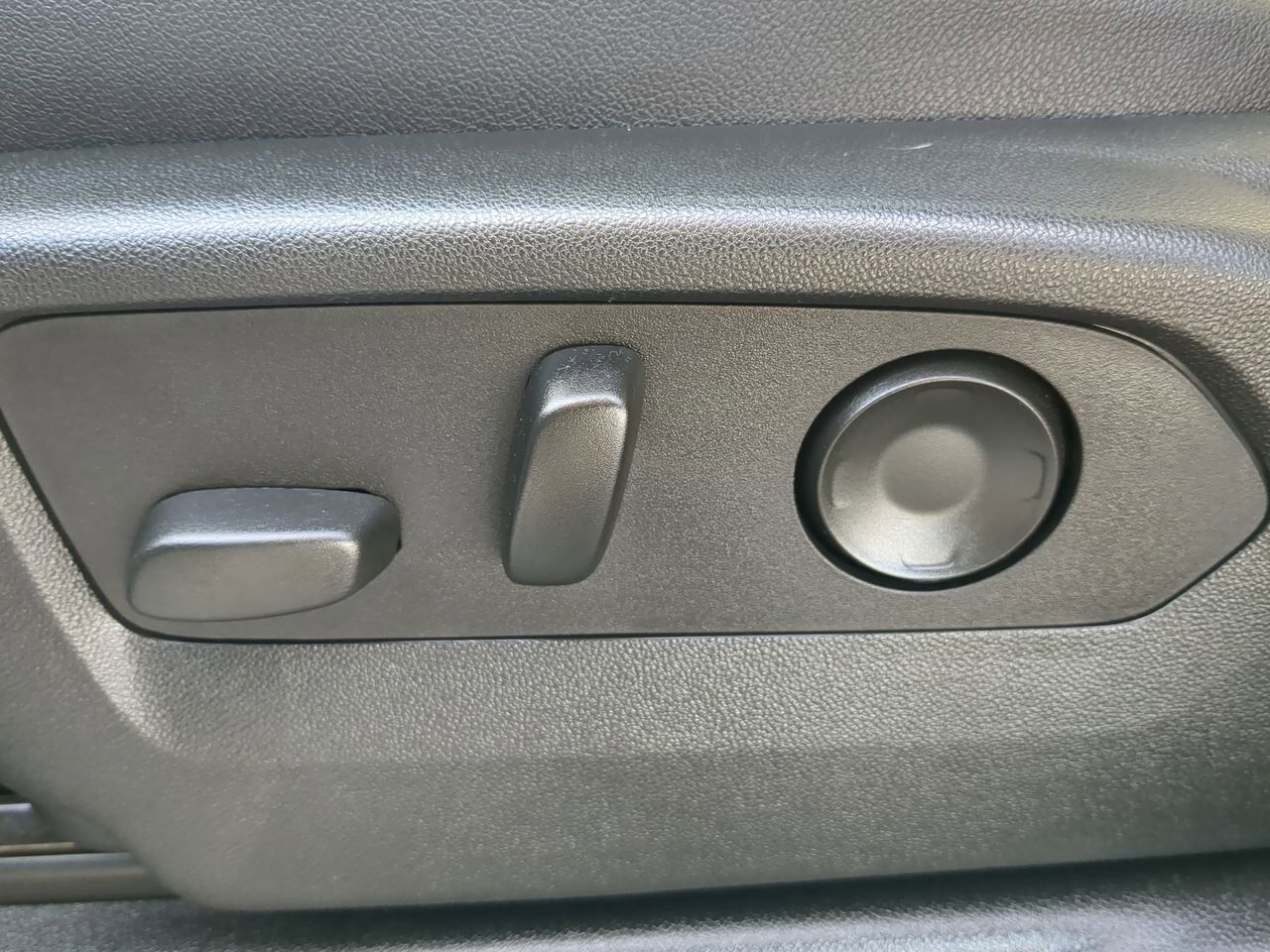 2023 GMC Yukon XL AT4 Appleton WI