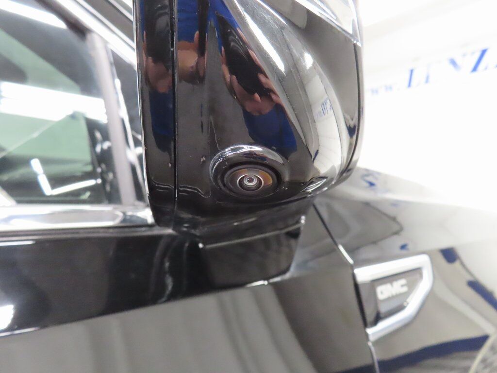 2023 GMC Yukon XL Denali 4WD Fond du Lac WI 2023 GMC Yukon XL Denali 4WD Fond du Lac WI