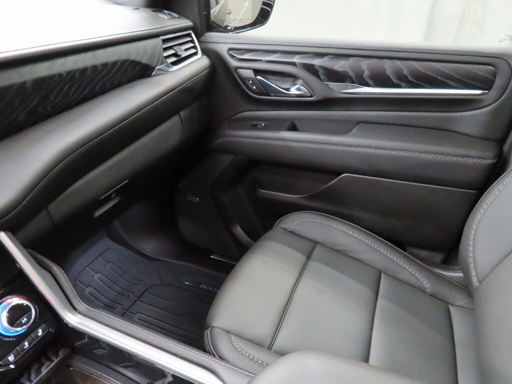 2023 GMC Yukon XL Denali 4WD Fond du Lac WI 2023 GMC Yukon XL Denali 4WD Fond du Lac WI