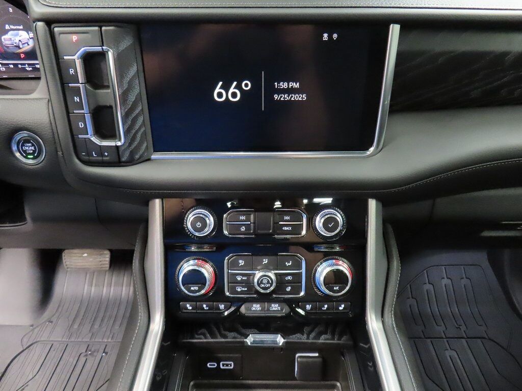 2023 GMC Yukon XL Denali 4WD Fond du Lac WI 2023 GMC Yukon XL Denali 4WD Fond du Lac WI