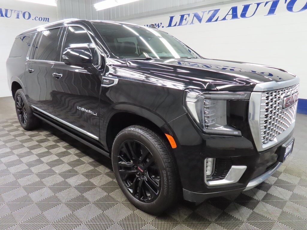 2023 GMC Yukon XL Denali 4WD Fond du Lac WI 2023 GMC Yukon XL Denali 4WD Fond du Lac WI