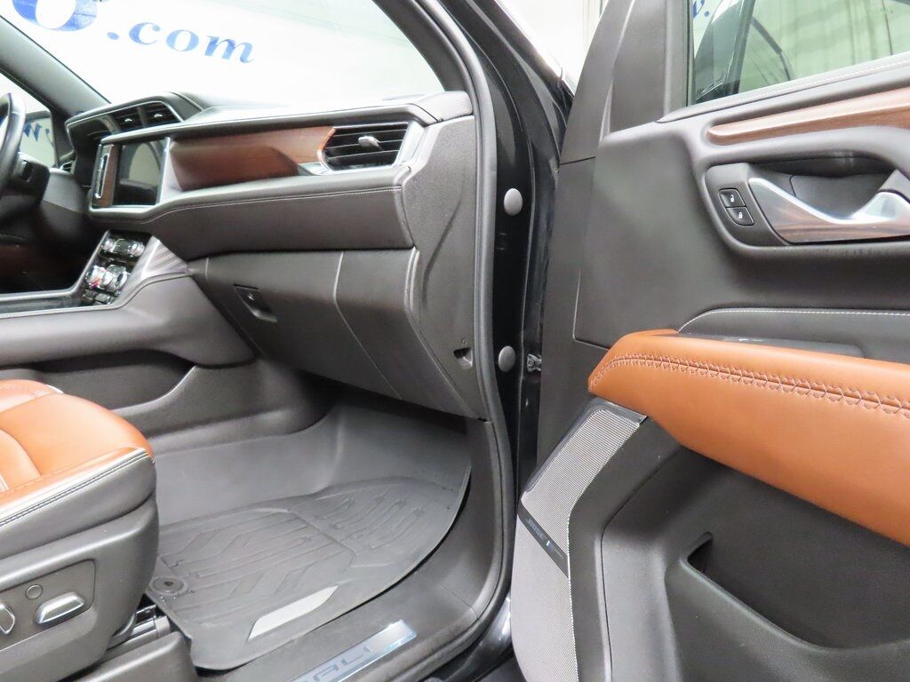 2023 GMC Yukon XL Denali Ultimate 4WD 7 Passenger Minocqua WI