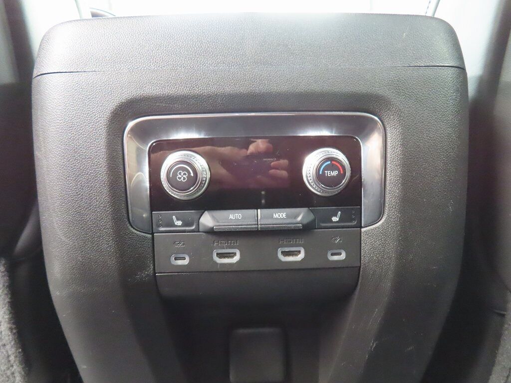 2023 GMC Yukon XL Denali Ultimate 4WD 7 Passenger Minocqua WI