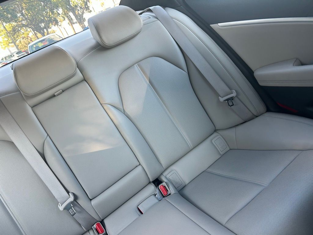 2023 Genesis G70 2.0T Tampa FL