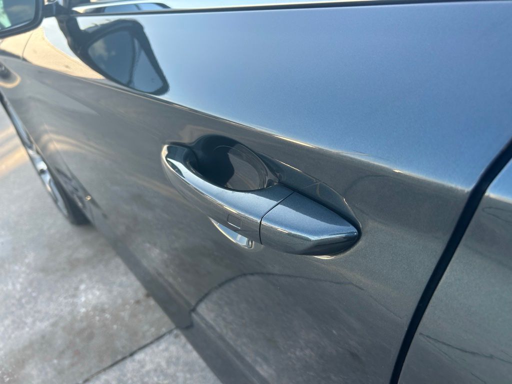 2023 Genesis G70 2.0T Tampa FL