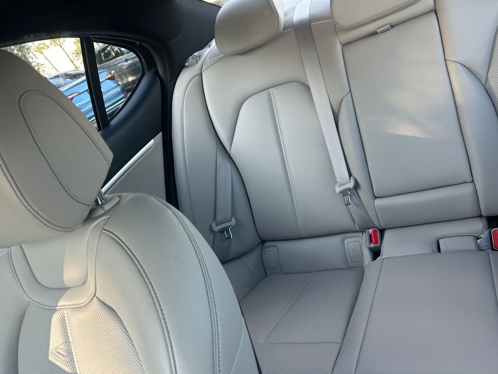 2023 Genesis G70 2.0T Tampa FL