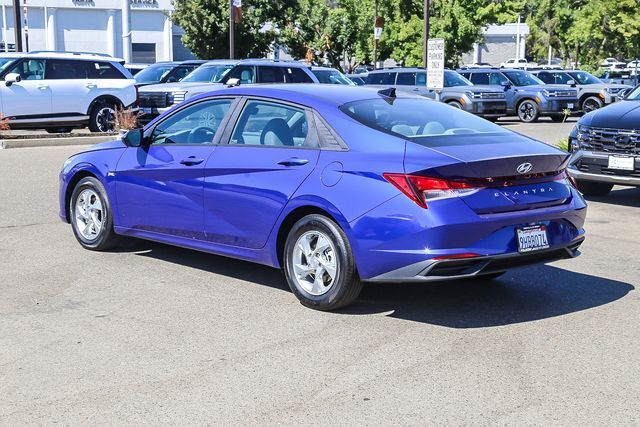2023 Hyundai Elantra SE 2023 Hyundai Elantra SE