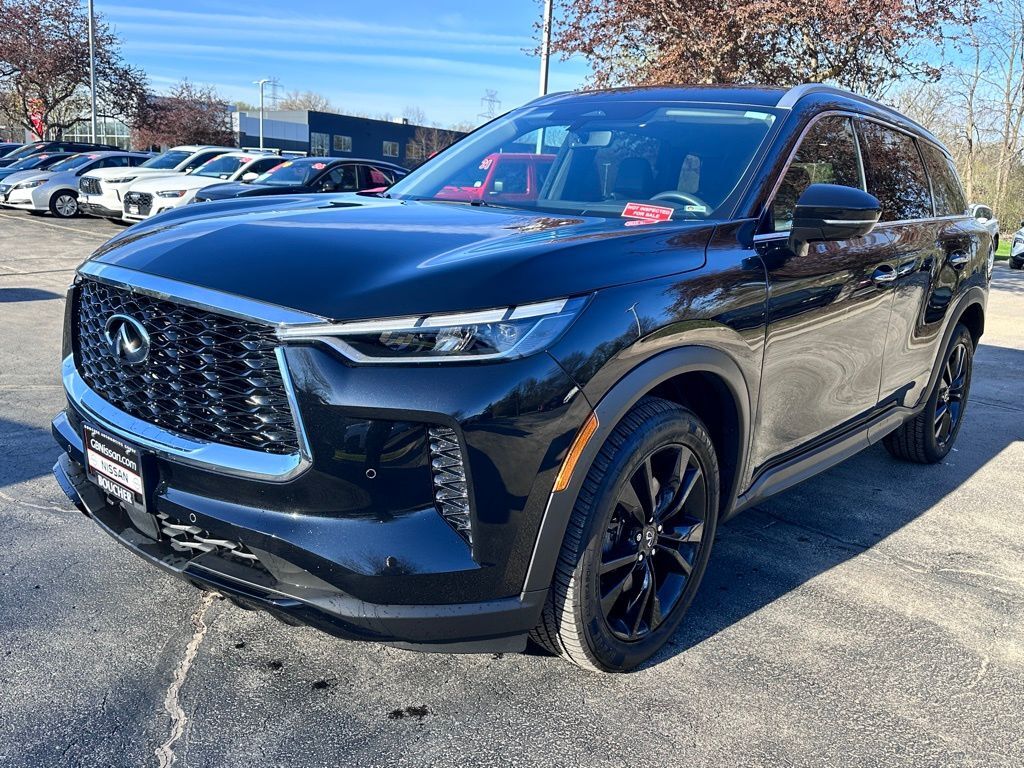 2023 INFINITI QX60 LUXE