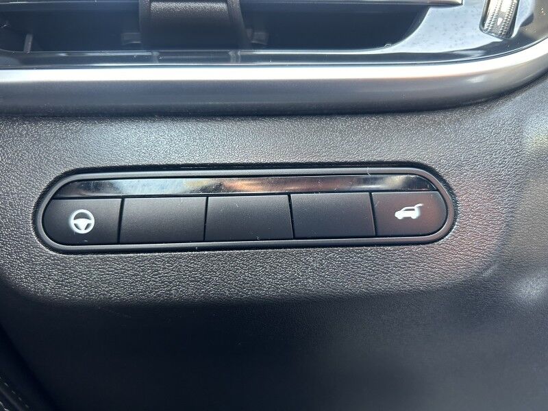 2023 INFINITI QX60 LUXE Webster MA 2023 INFINITI QX60 LUXE Webster MA