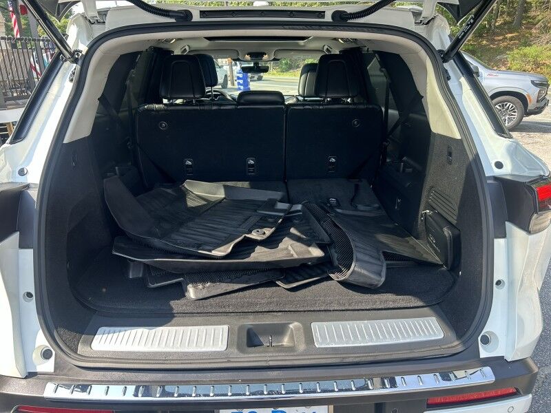 2023 INFINITI QX60 LUXE Webster MA 2023 INFINITI QX60 LUXE Webster MA