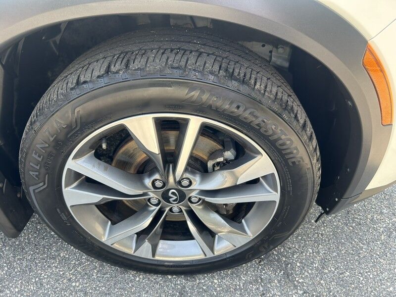 2023 INFINITI QX60 LUXE Webster MA 2023 INFINITI QX60 LUXE Webster MA