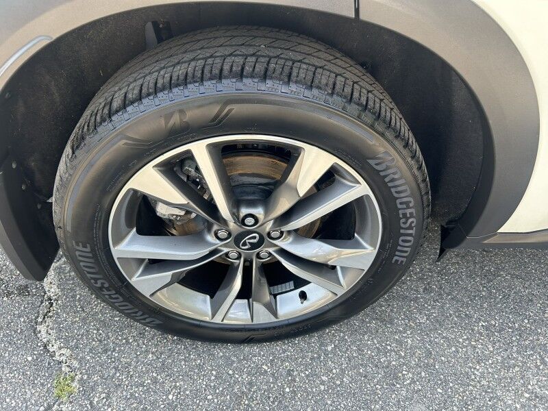 2023 INFINITI QX60 LUXE Webster MA 2023 INFINITI QX60 LUXE Webster MA