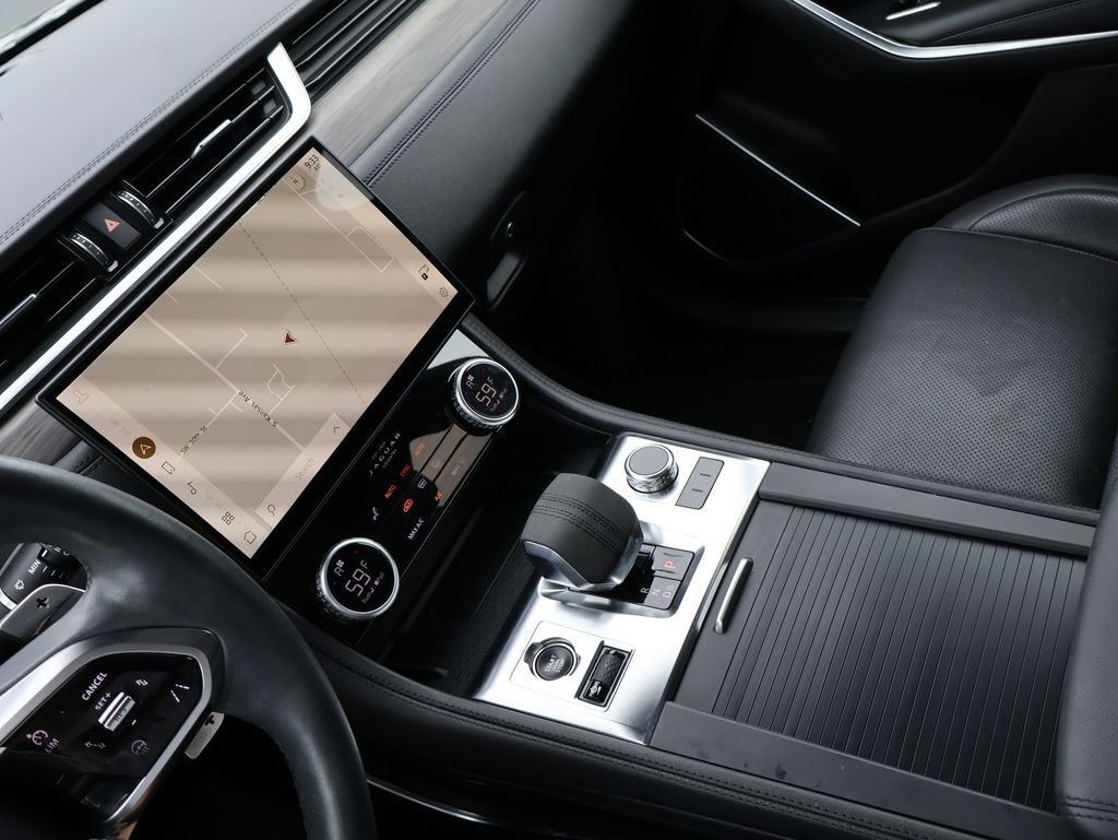 2023 Jaguar F-PACE P250 S