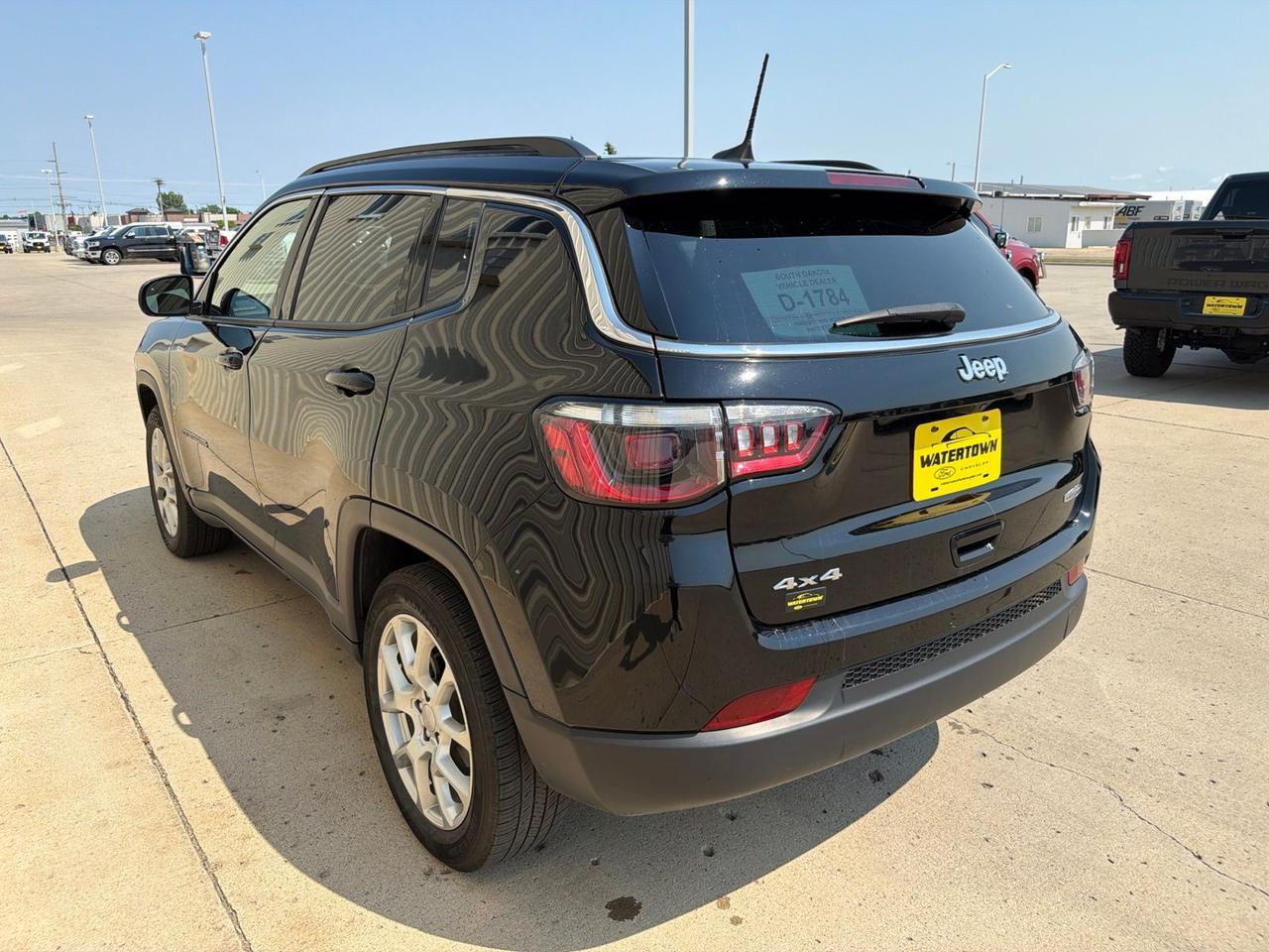 2023 Jeep Compass Latitude Lux Watertown SD 2023 Jeep Compass Latitude Lux Watertown SD